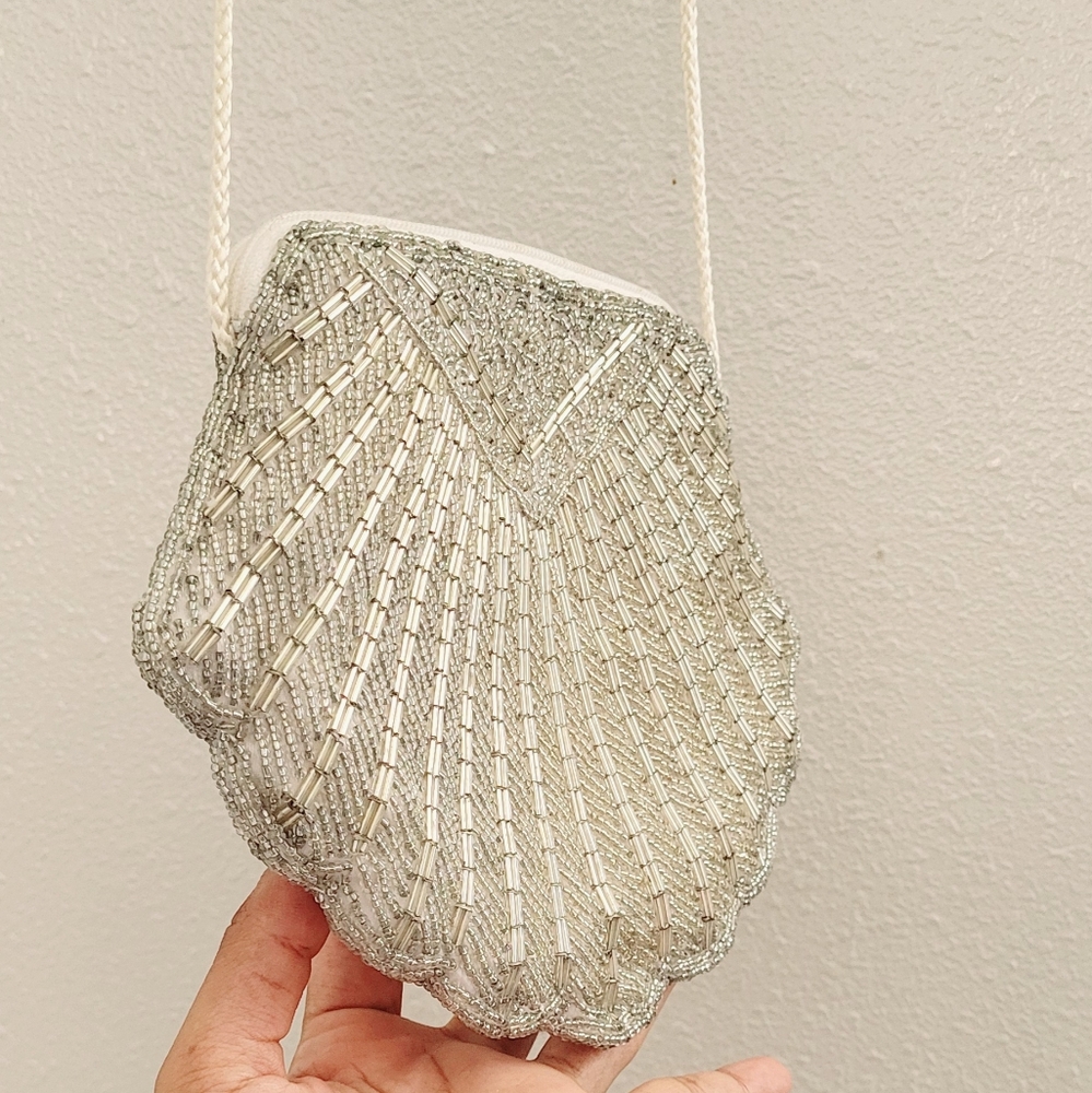 80s Beaded Evening Clam Shell  Purse